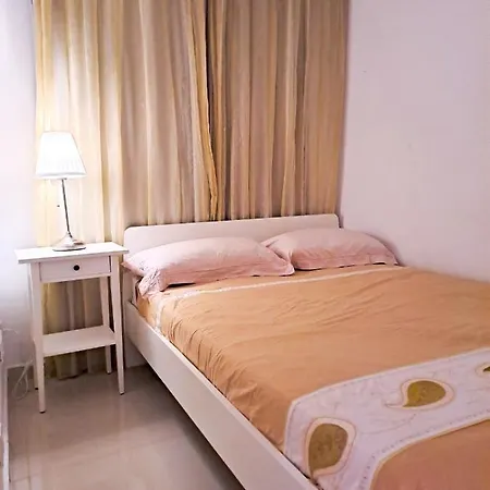 Modern Townhouse Ocean Front 別荘 *