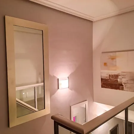 Modern Townhouse Ocean Front Tatil Evi *