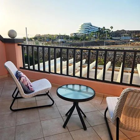 Nyaraló Modern Townhouse Ocean Front *